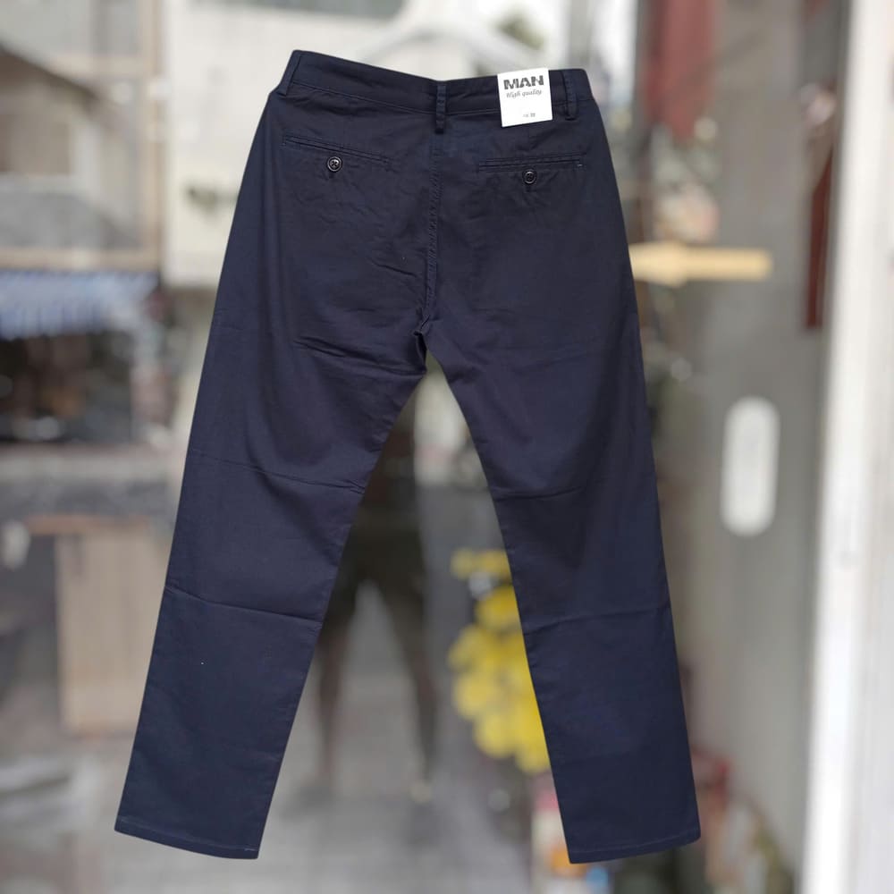 Quần kaki nam túi chéo xanh đen mang tinh thần của một người đàn ông