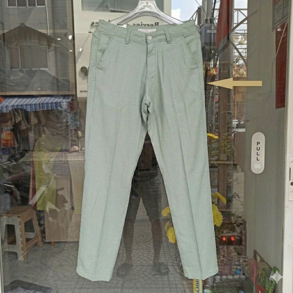 Quần dài linen nam size 29 30 31 32 34 36 38 40 dễ kết hợp cùng áo thun trơn. Tạo nên vẻ ngoài gọn gàng, hiện đại.